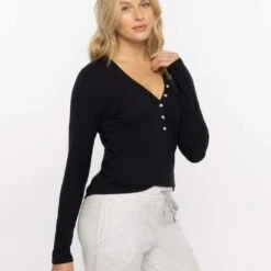 TravisMathew Women's Cloud Longsleeve Henley Tee -golf travismathew womens cloud longsleeve henley tee 139473 c 3